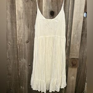 Cute little white (cream/ivory) dress from Billabong, size medium